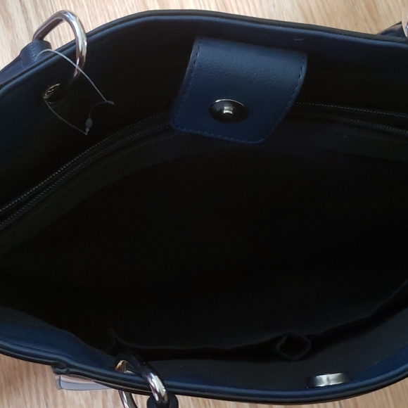 Tote - Picture 2 of 5